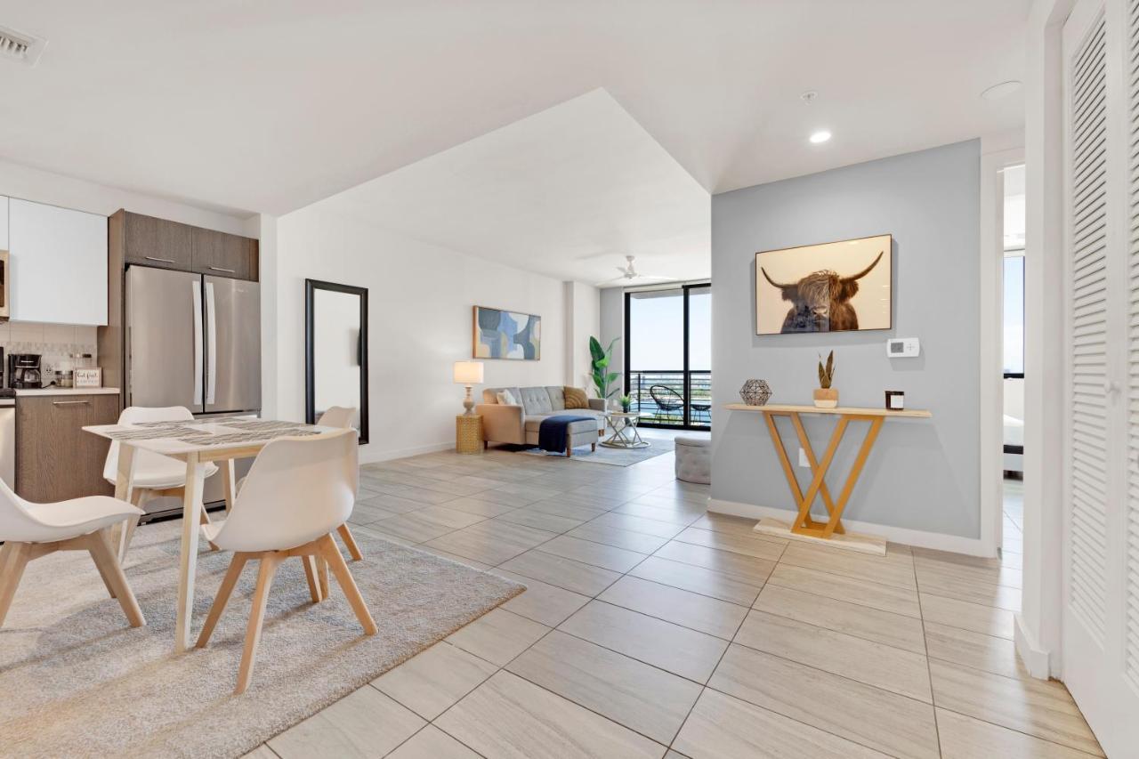 Devereaux Miami Luxury One-Bedroom And Studios Екстериор снимка