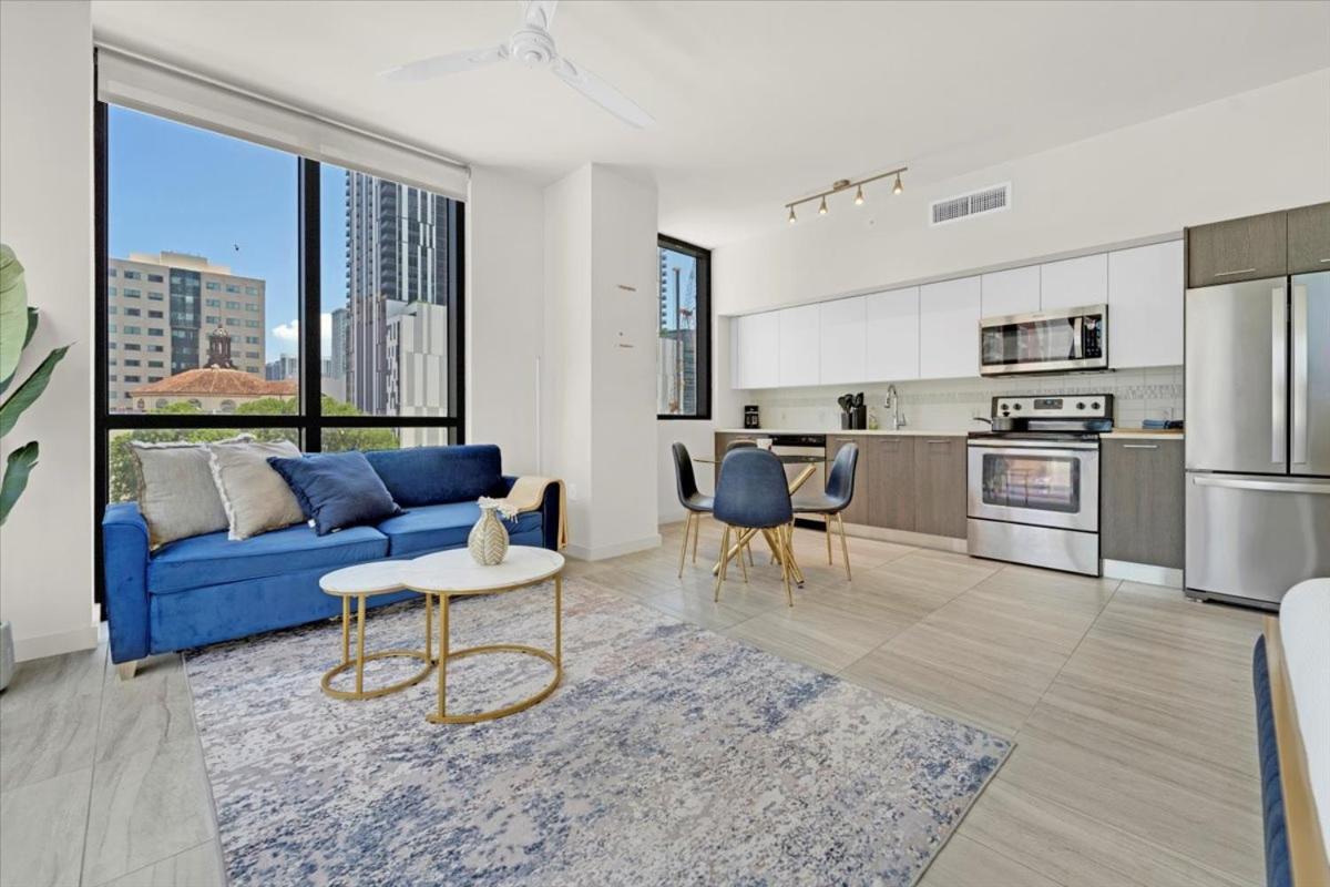 Devereaux Miami Luxury One-Bedroom And Studios Екстериор снимка