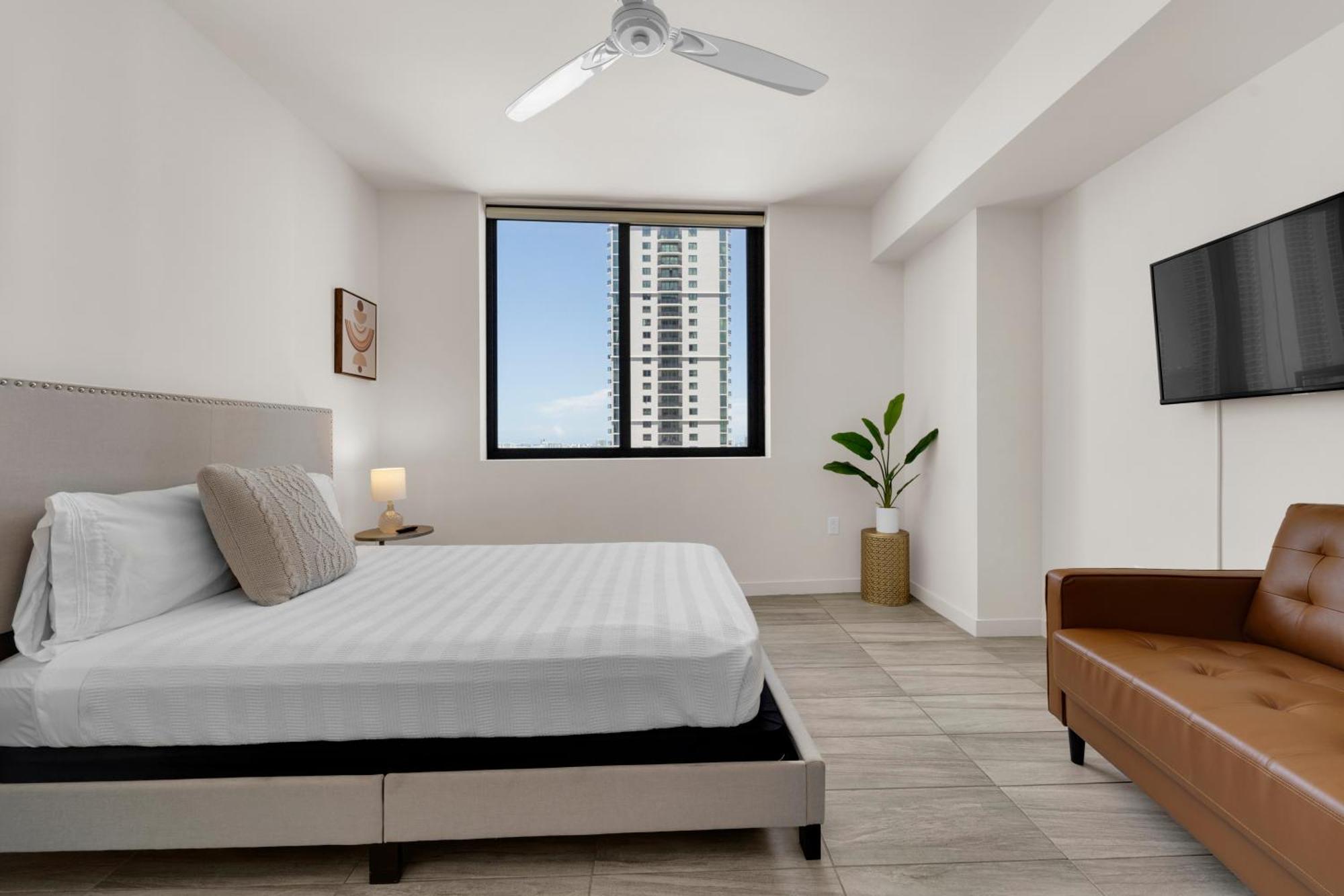 Devereaux Miami Luxury One-Bedroom And Studios Екстериор снимка